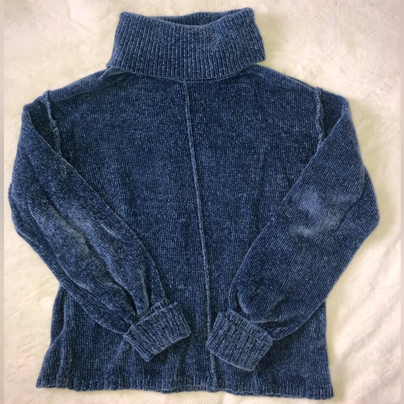 Turtleneck Sweater - Picture 1 of 7